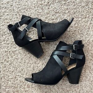 Libby Edelman Karla Open Peep Toe Strappy Heeled Bootie Womens Size 9
